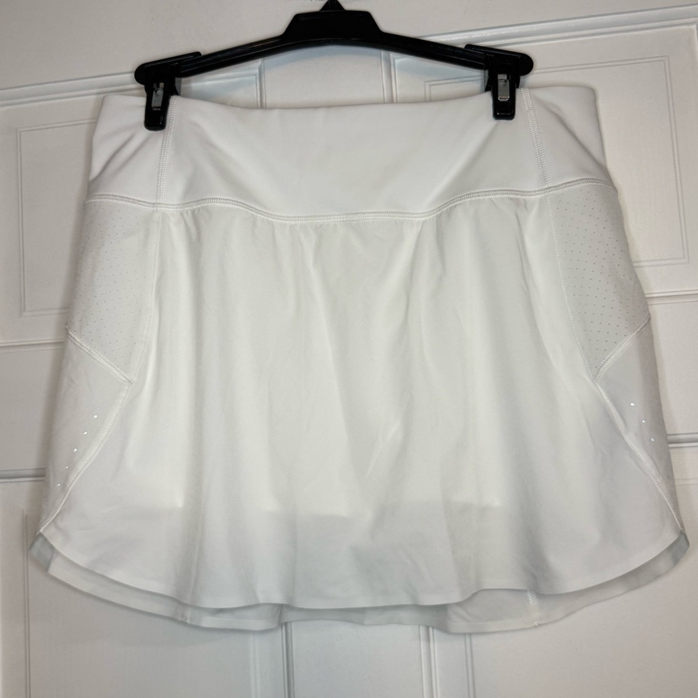 Athleta Run With It Skort 14”